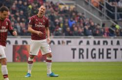 1xBit体育官网入口-AC米兰后场轮换频繁，教练组面临选将难题