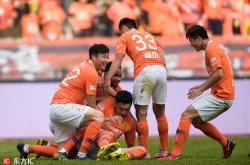1xBit体育网站-关于武汉卓尔队主场取胜比赛现场气氛火爆球队士气高昂的信息