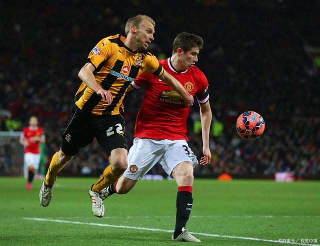 诺里奇遭遇惨败，球员需找出失利原因