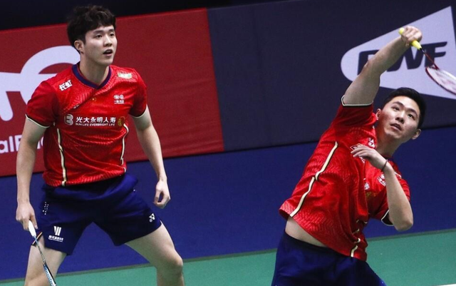 包含科威特球队取得关键胜利，挺进八强的词条