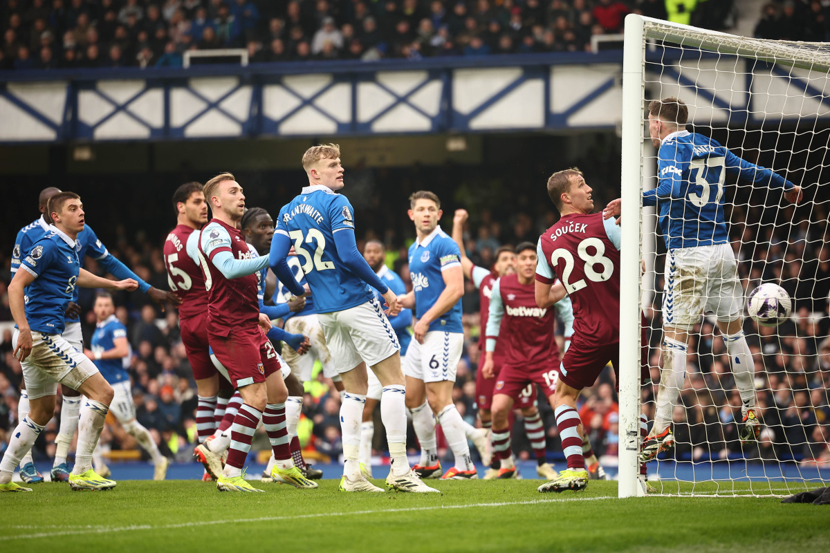 包含伯恩利再败,保级形势岌岌可危的词条 包含伯恩利再败,保级形势岌岌可危的词条