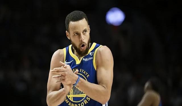 勇士客场大胜魔术,库里29分高效率! 勇士客场大胜魔术,库里29分高效率!