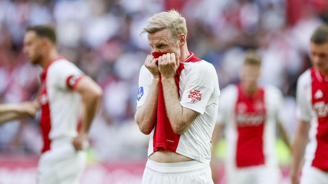 阿贾克斯主场大败,被对手碾压 阿贾克斯主场大败,被对手碾压