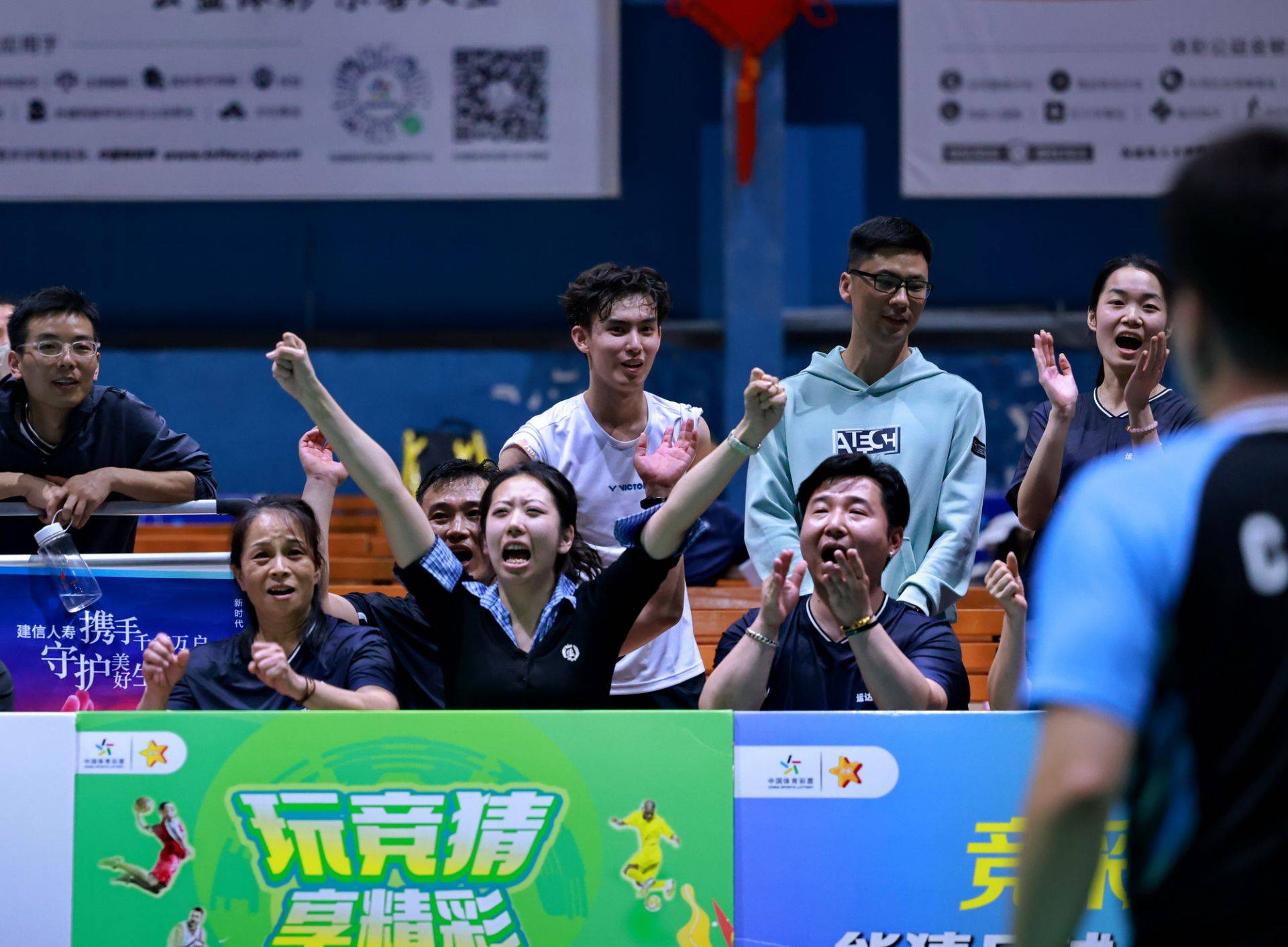 桃李满天下!赛场上球员们尽展风采奋力争胜 桃李满天下!赛场上球员们尽展风采奋力争胜