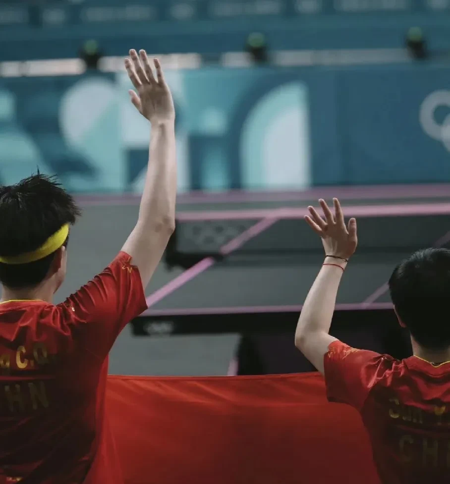 杭州队在对抗中奋勇作战,打败对手 杭州队在对抗中奋勇作战,打败对手